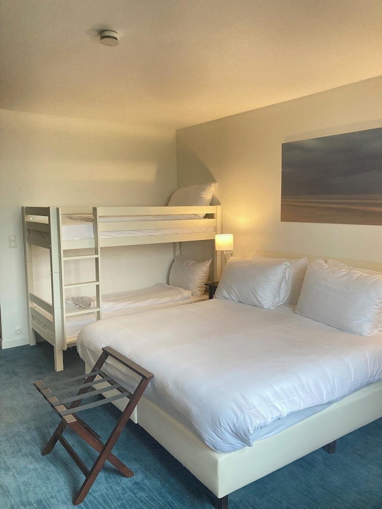 Classic quadruple room with bunk bed photo 1