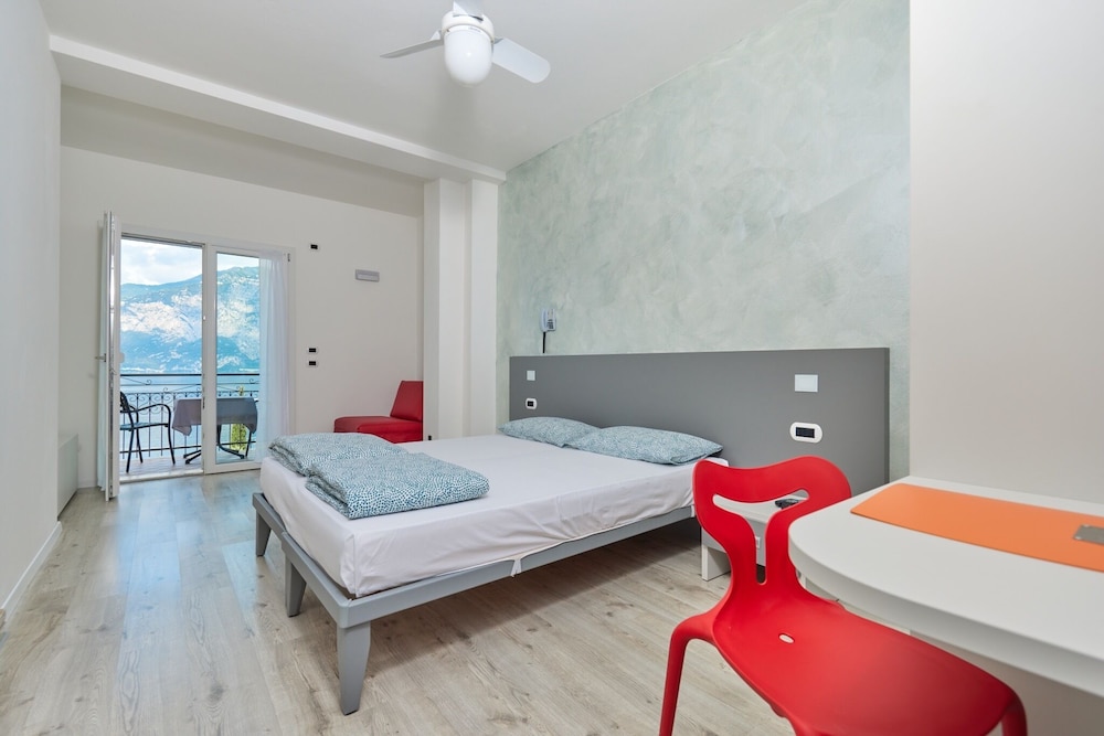 Superior Double Room, Balcony, Lake View photo 3