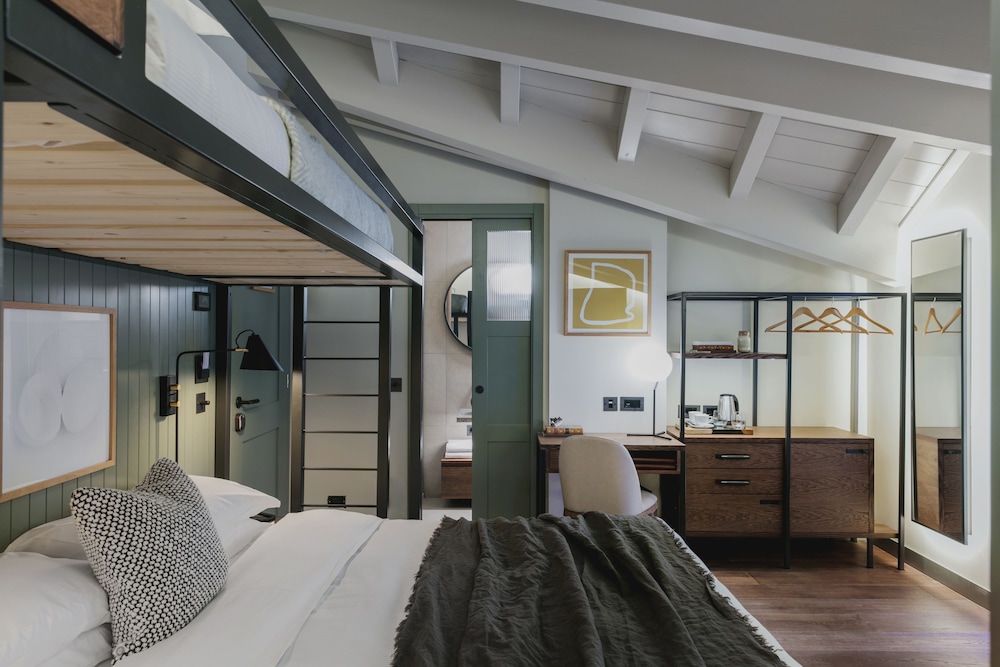 Superior Suite