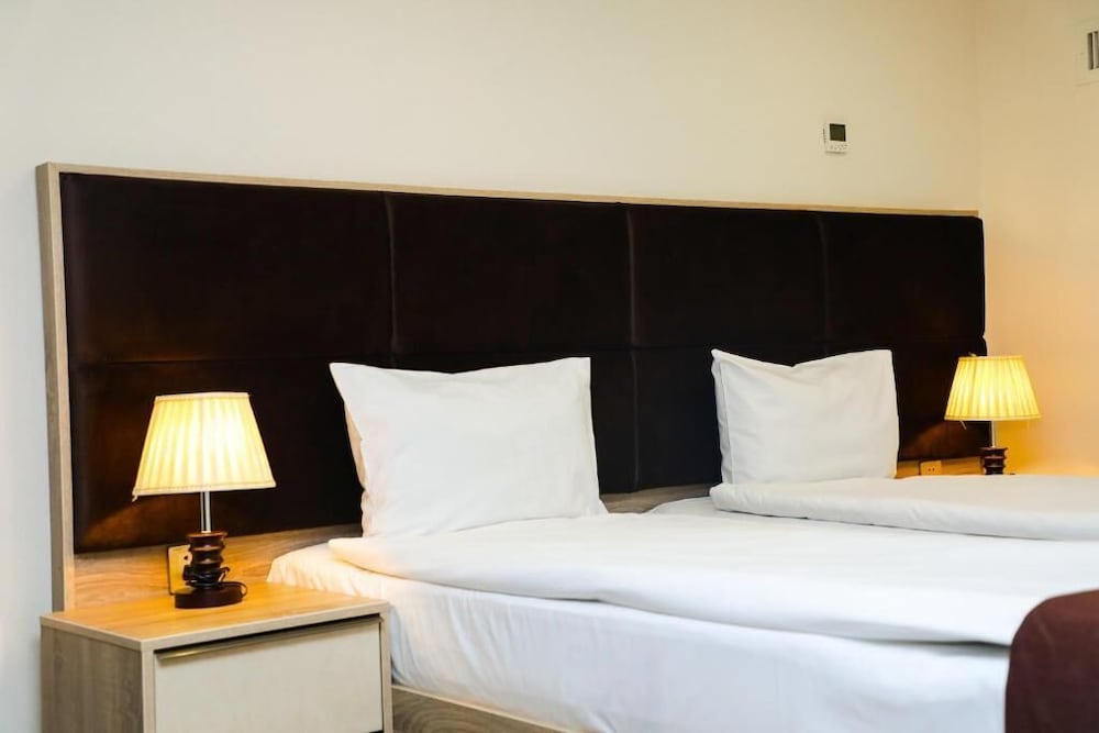 Exclusive Twin Room, City View