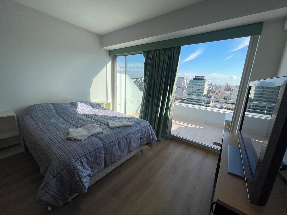 Deluxe Studio, City View