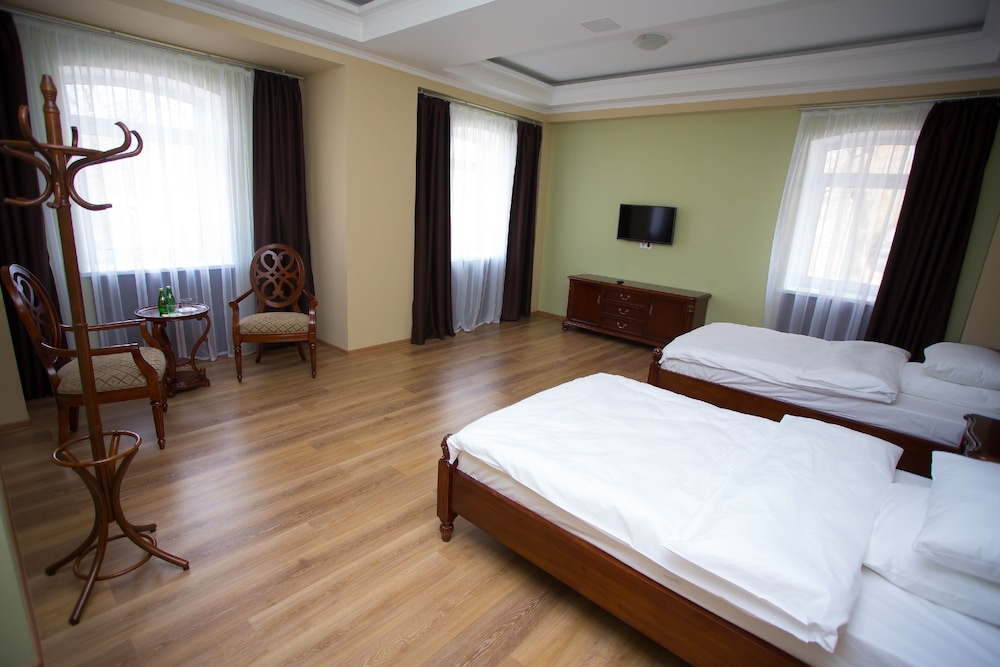Standard Twin Room photo 3