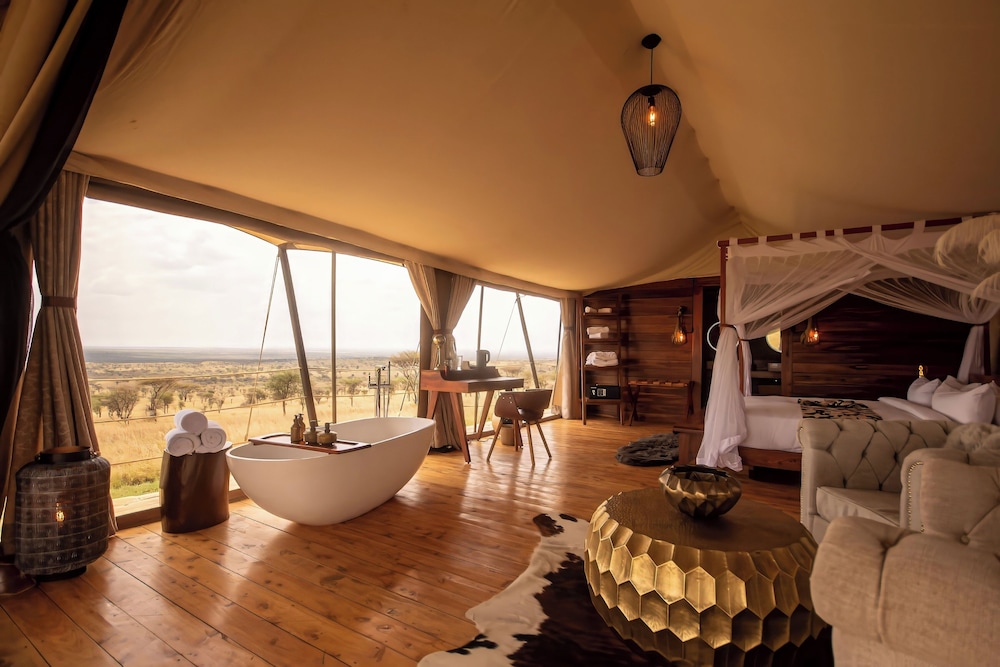 Honeymoon Tent photo 2