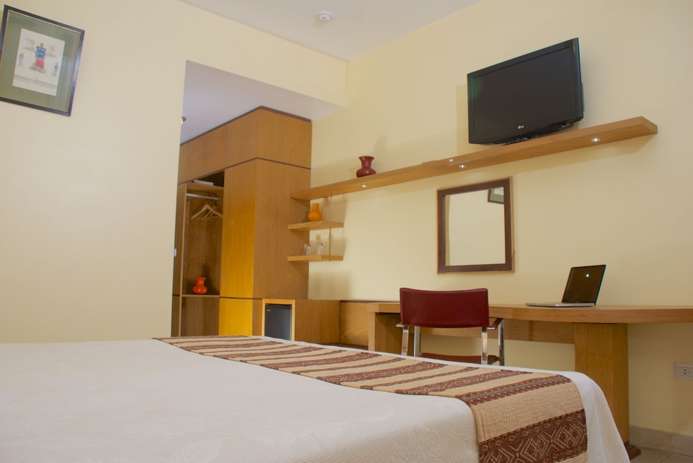 Executive Double Room, 1 Queen Bed, Non Smoking photo 2