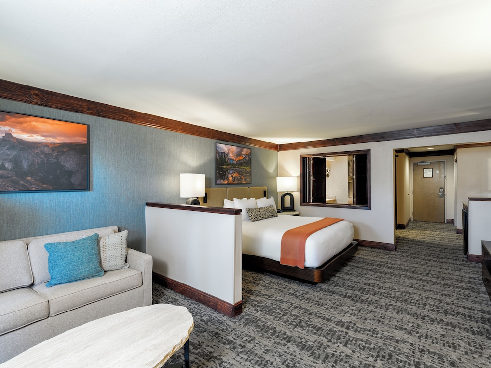 Suite, 1 King Bed (Spa)