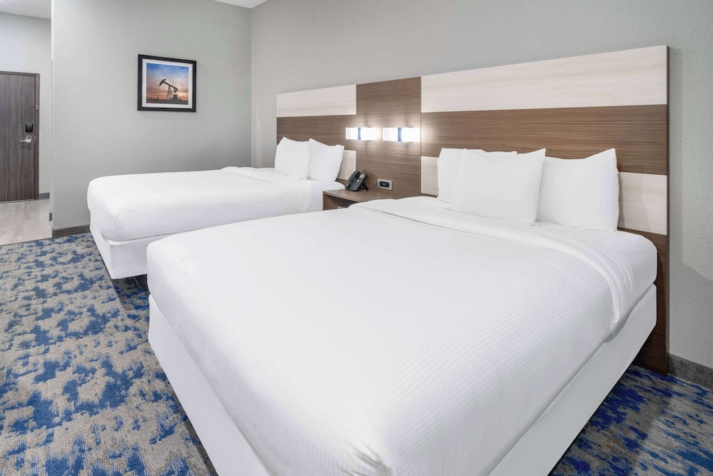Suite, 2 Queen Beds, Non Smoking - Photo 1
