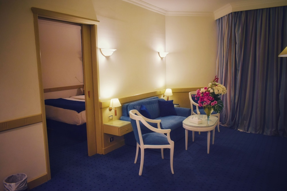 Junior Suite - Photo 12