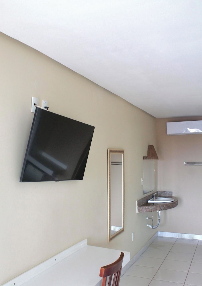 Superior Triple Room, 3 Twin Beds photo 3