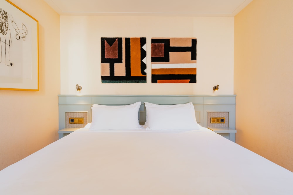 Basic Double Room, 1 Queen Bed photo 3