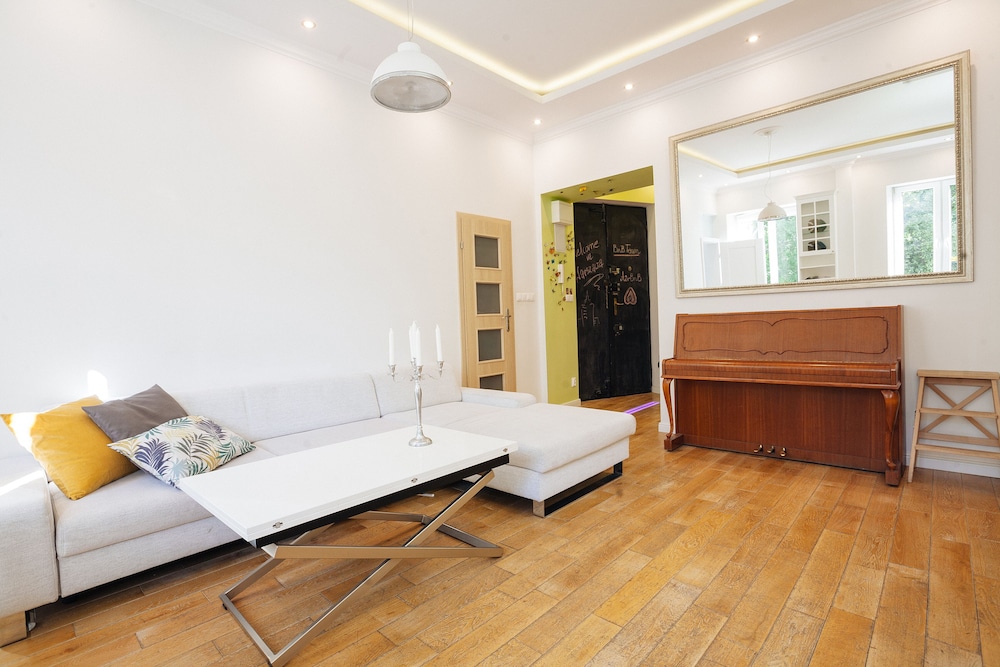 Apartment - Photo 9