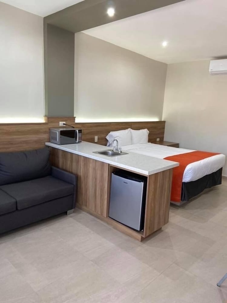 Junior Double Room, 2 Queen Beds