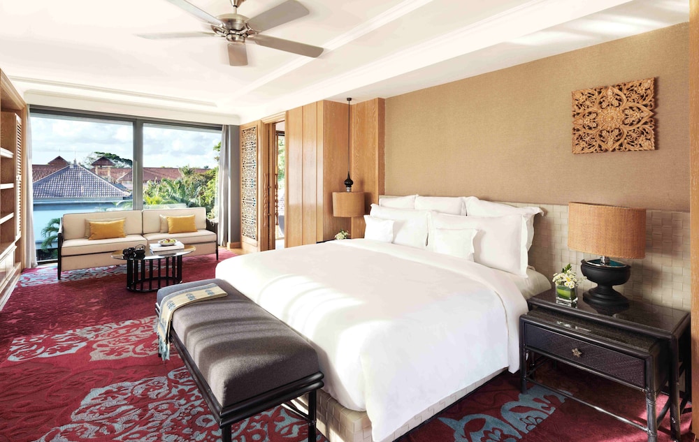 Premium Suite, 1 King Bed (Sagar)