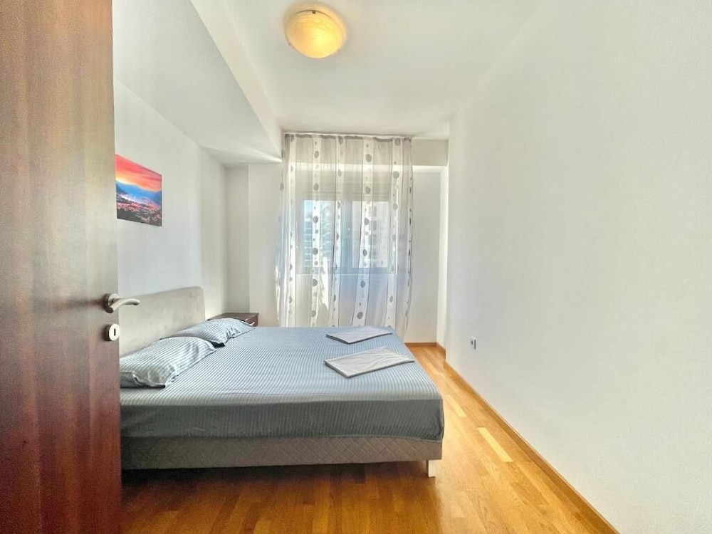 Premium Apartment photo 2