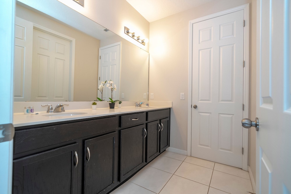 5BR Modern Luxury Disney Villa With Game Room Pool Spa, Billede 14