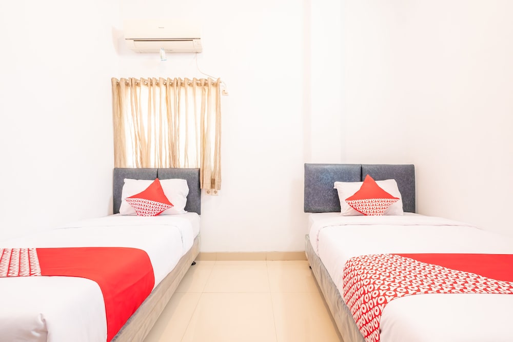 Deluxe Twin Room photo 2