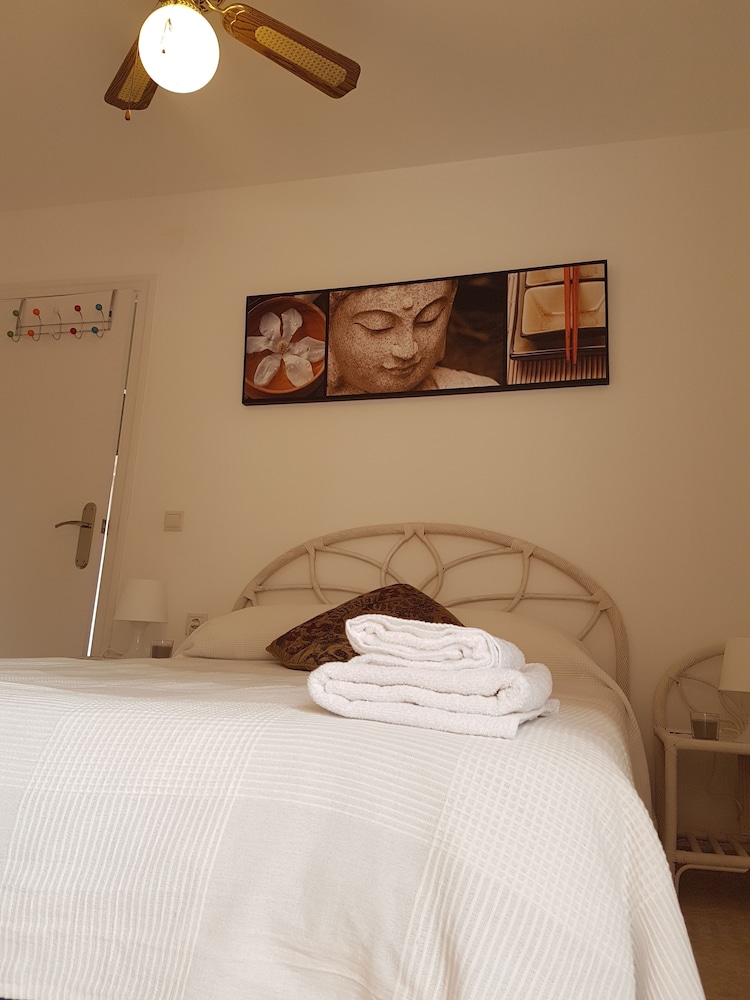 Apartamento, 2 habitaciones, vista a la ciudad