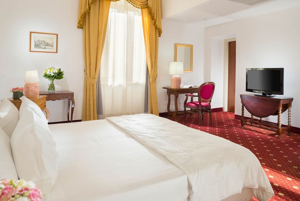 Standard Double Room - Photo 2