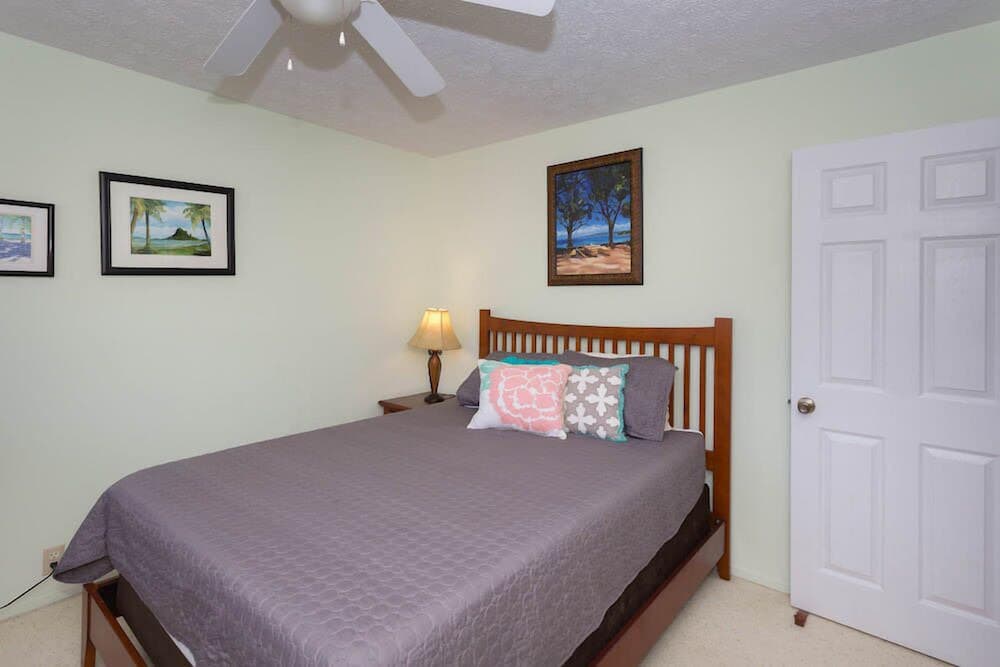 Townhome, Multiple Beds, Patio, Garden View (Surf & Racquet Club #24) photo 3
