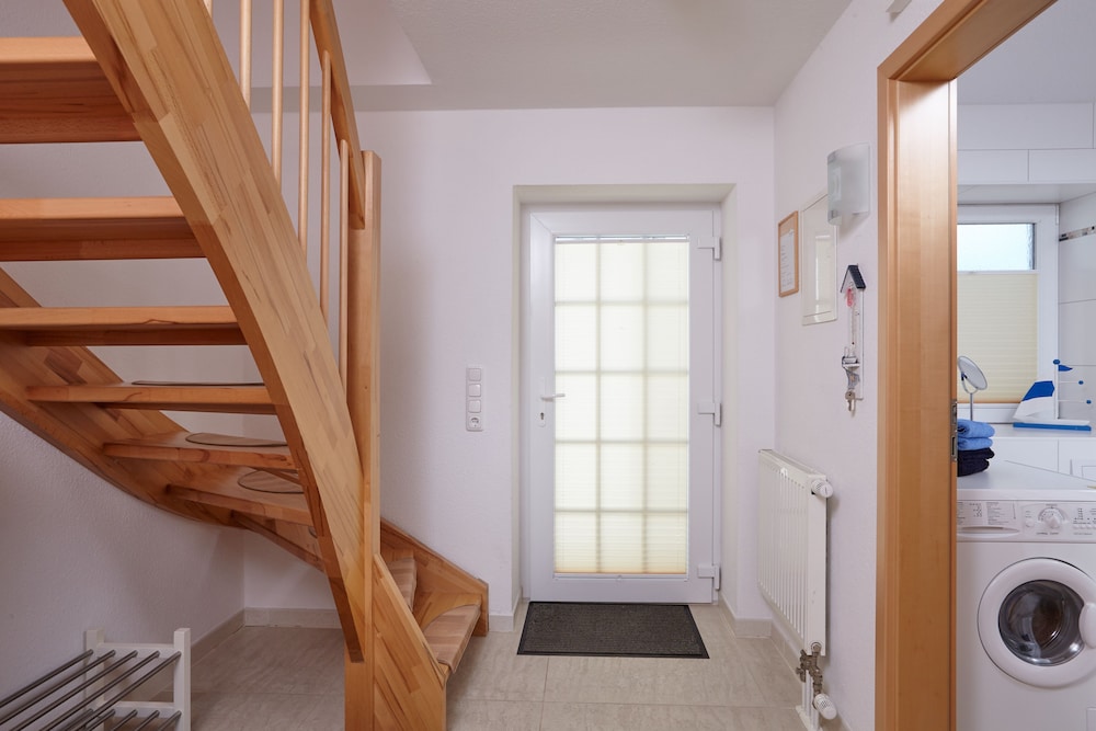 House (A) photo 2