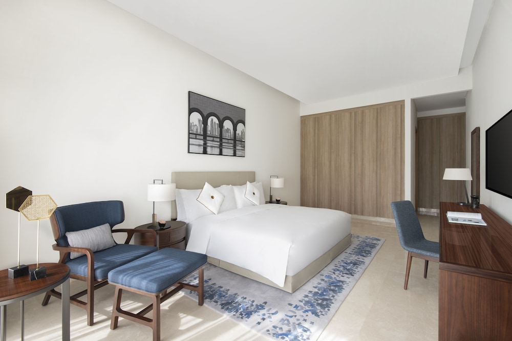 Two Bedroom Bliss Apartment - Photo 1