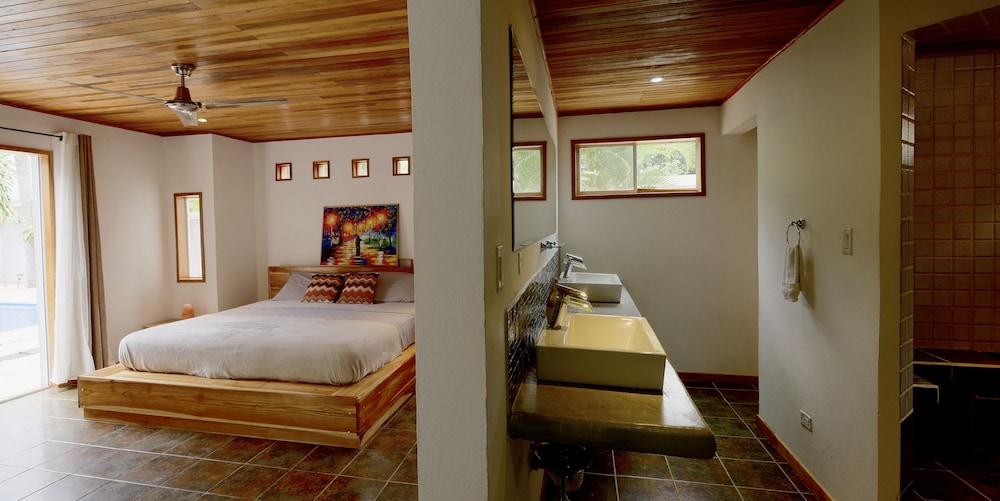 Family Villa, Multiple Beds photo 2