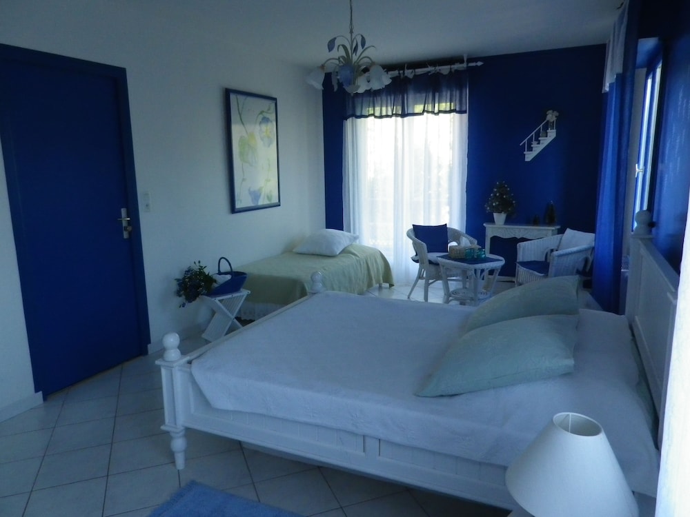 Triple Room, Non Smoking (Glycine) photo 1
