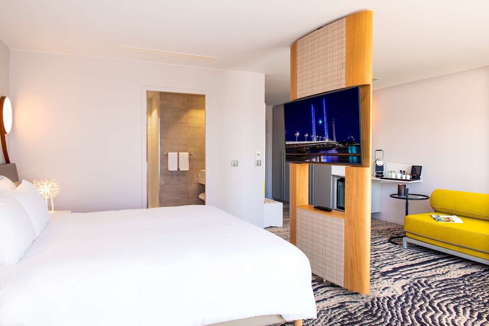 Suite, 1 Bedroom (City Du Vin View) photo 3