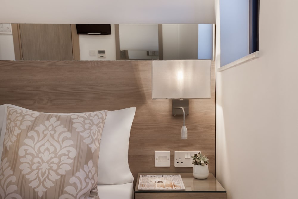 Family Room (Sea Front) - Photo 3