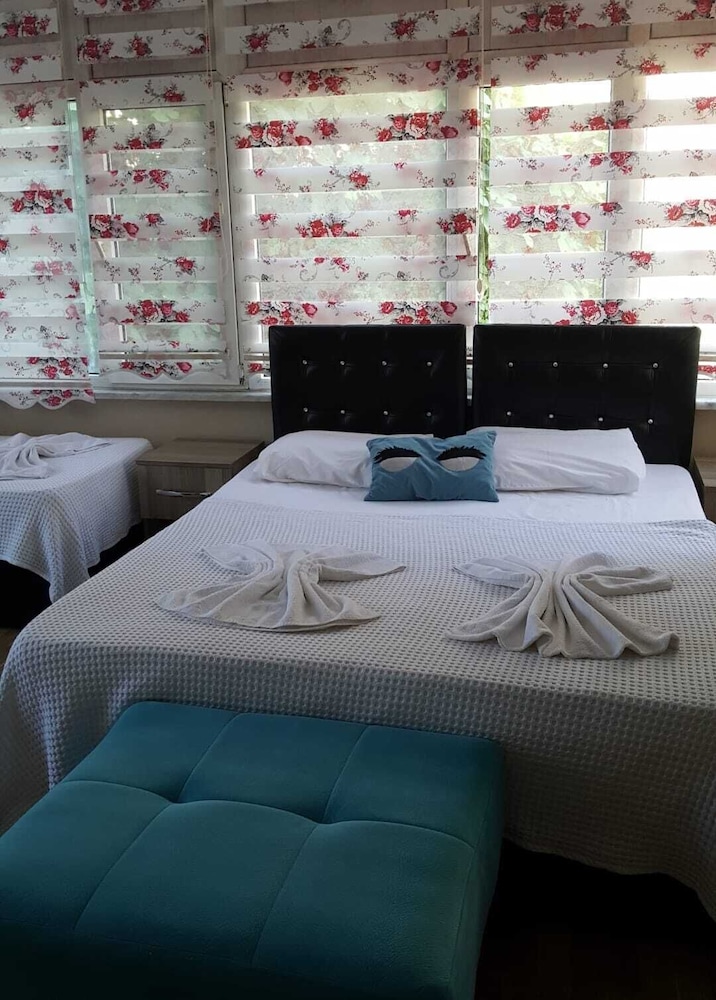 Family Quadruple Room photo 1