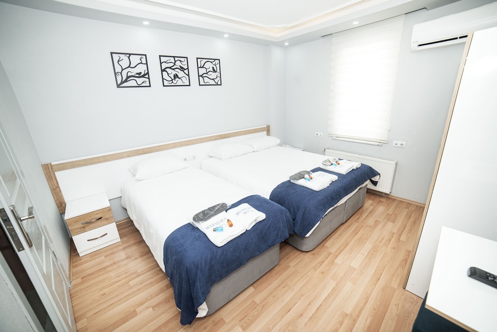 Standard Triple Room - Photo 1