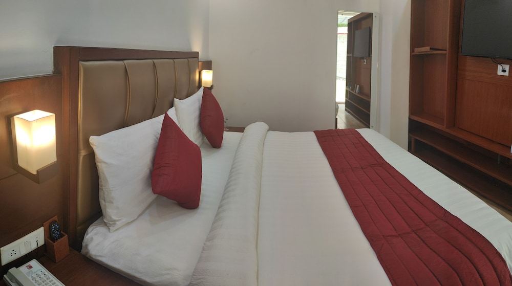 Luxury Suite photo 1
