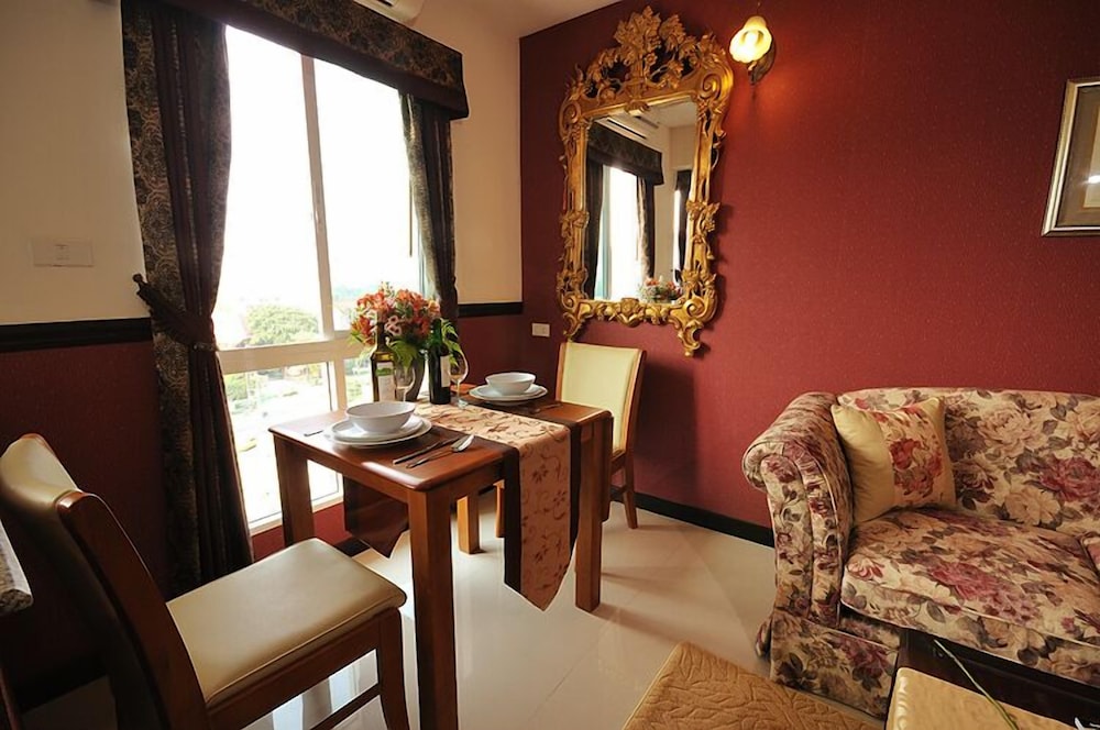 Family Suite - Photo 8