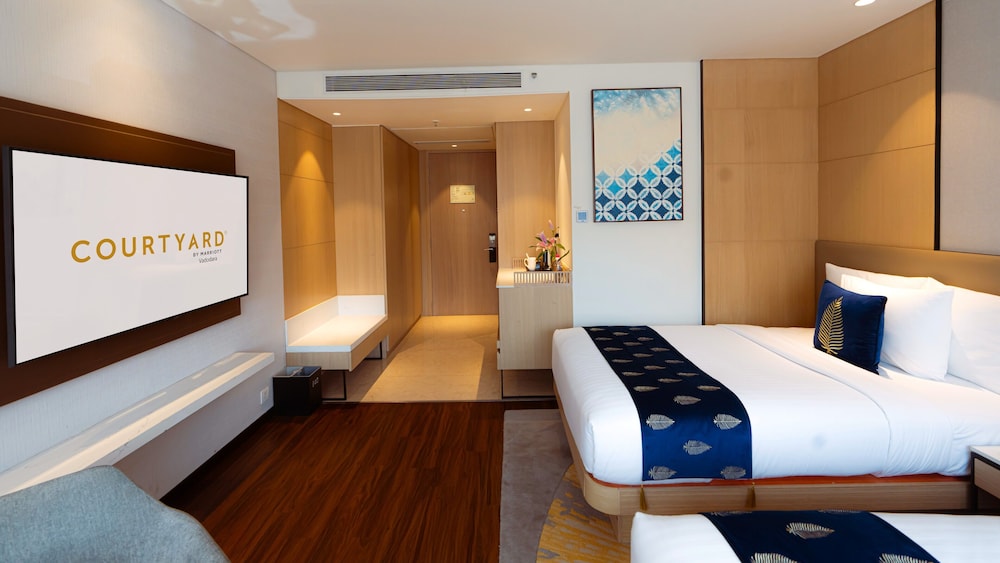 Studio Suite, 1 King Bed, City View - Photo 3