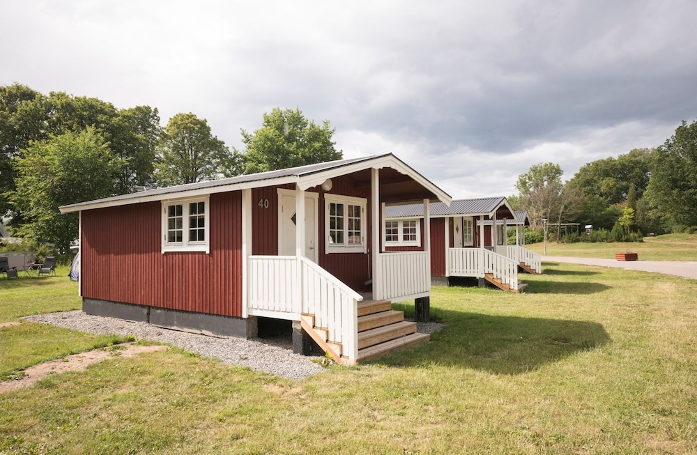 Cabin photo 1