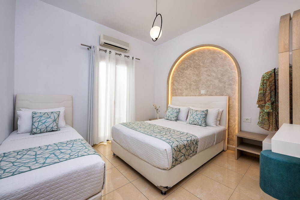 Triple Room - Photo 1