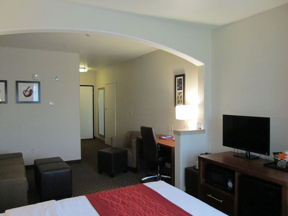 Standard Room, Non Smoking - Photo 4