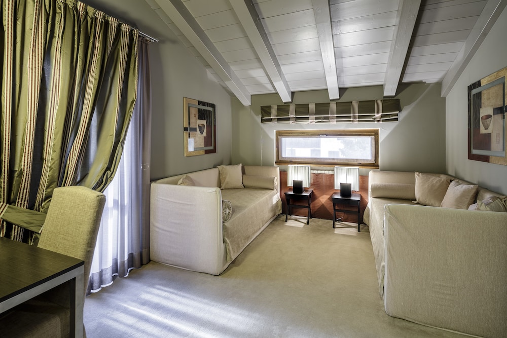 Family Suite photo 3