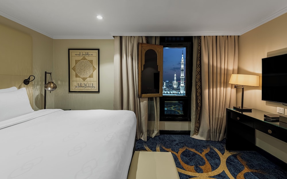Presidential Suite, 3 Bedrooms (Haram Plaza View)
