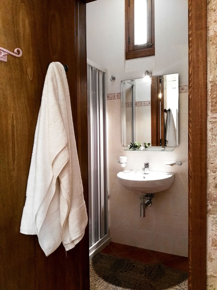 Apartment, 1 Bedroom, Kitchenette photo 2