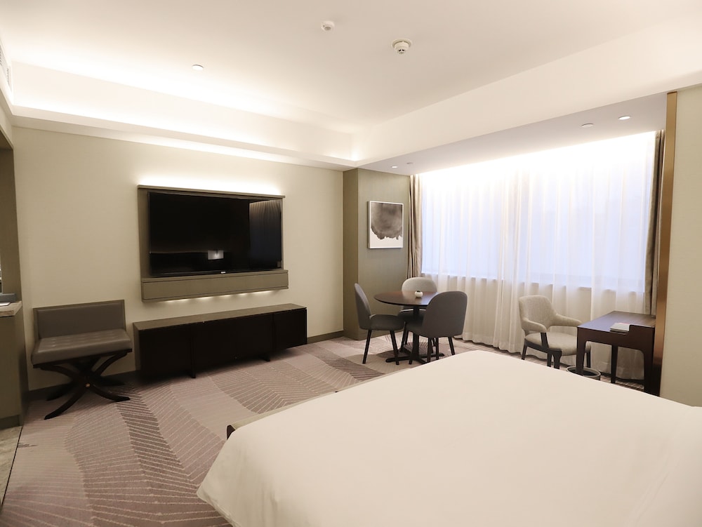 King Bed Deluxe - Photo 3