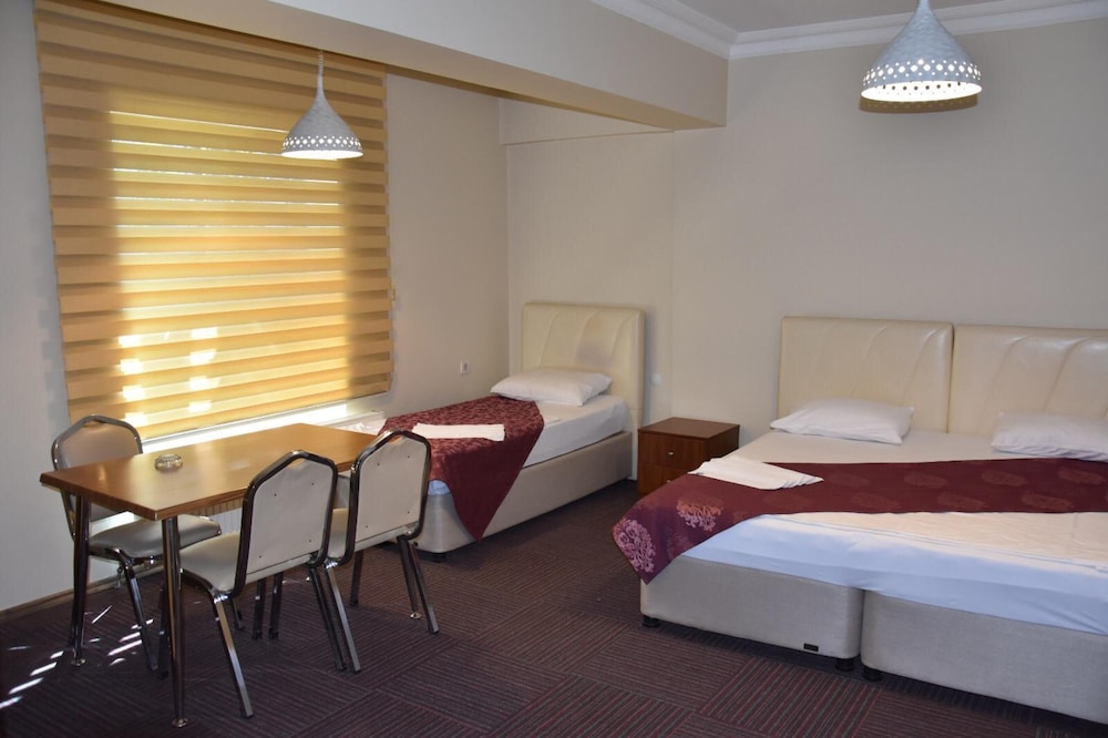 Economy Twin Room