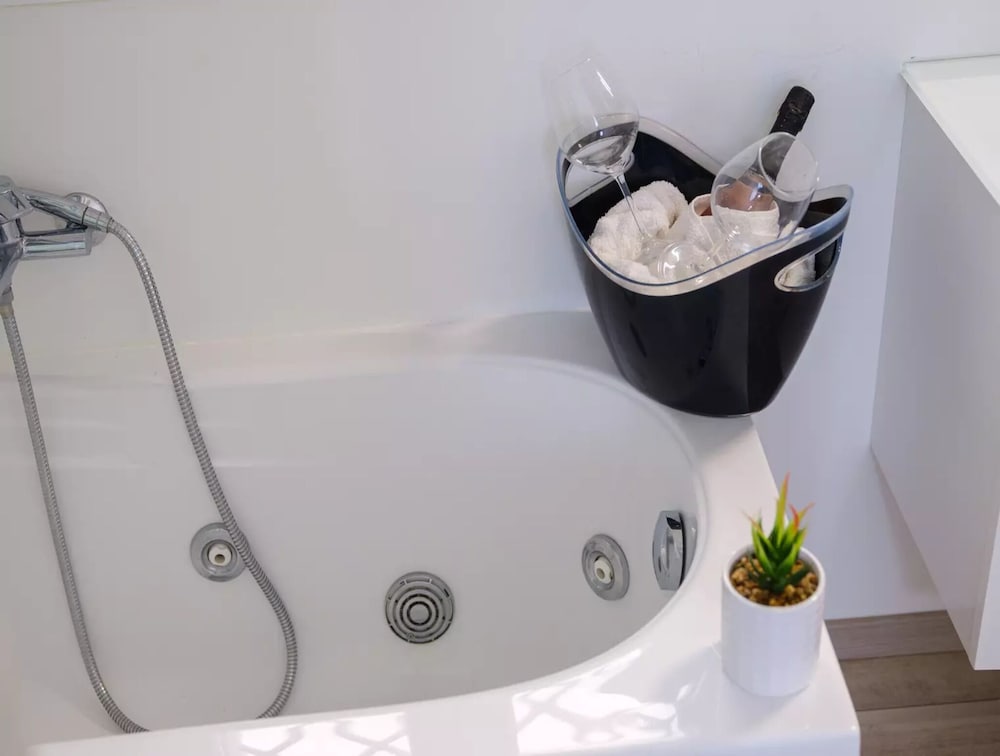 San Foca Luxury Private Villa With Hydromassage and Bike Climate, 写真 14