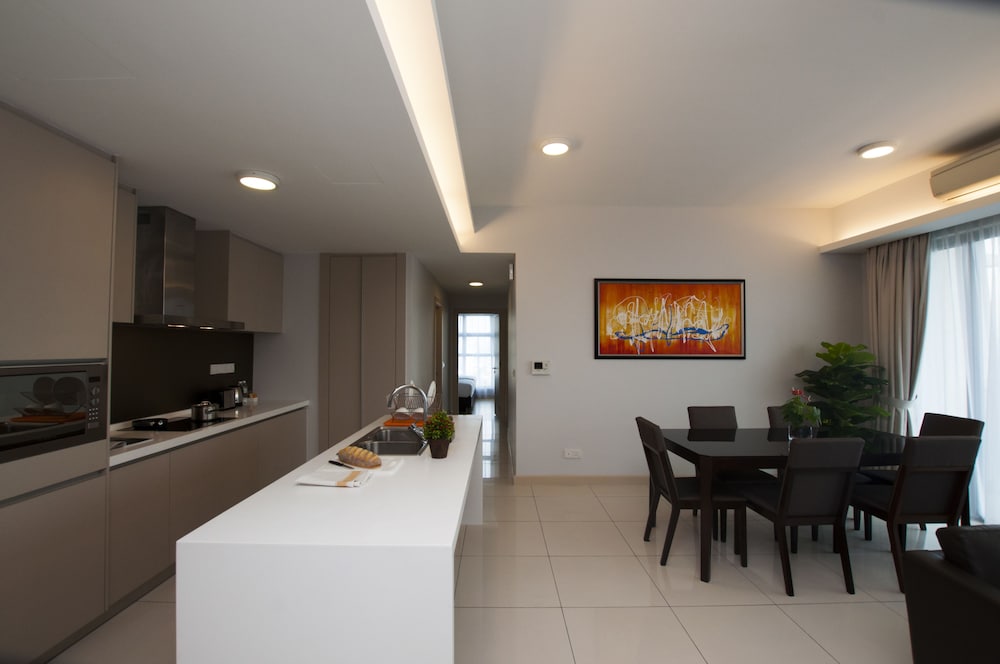 Suasana Suites 3 Bedrooms thumbnail 6