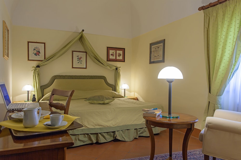 Deluxe Room, Hill View photo 2