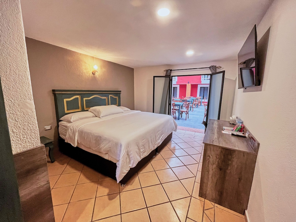 Comfort Double Room Single Use, 1 King Bed