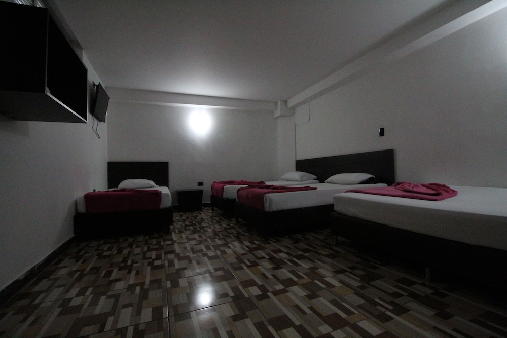 Economy Quadruple Room