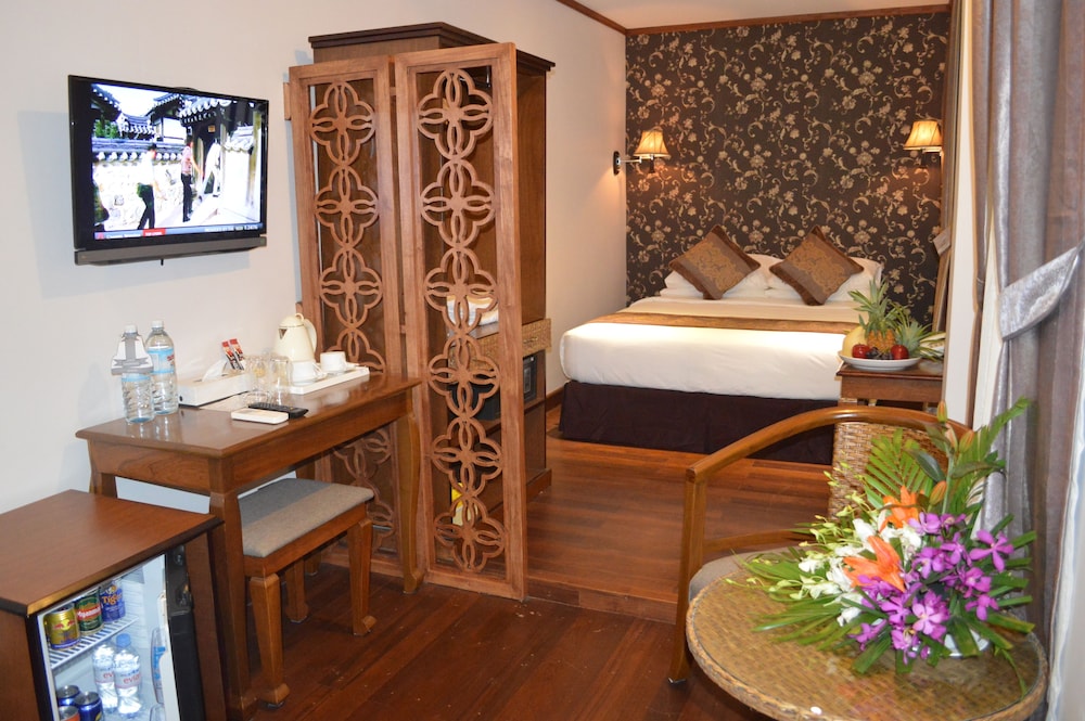 Junior Double or Twin Room photo 1