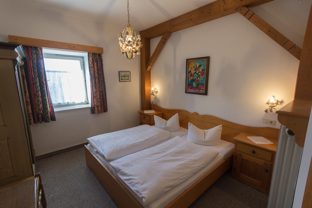 Double Room - Photo 2