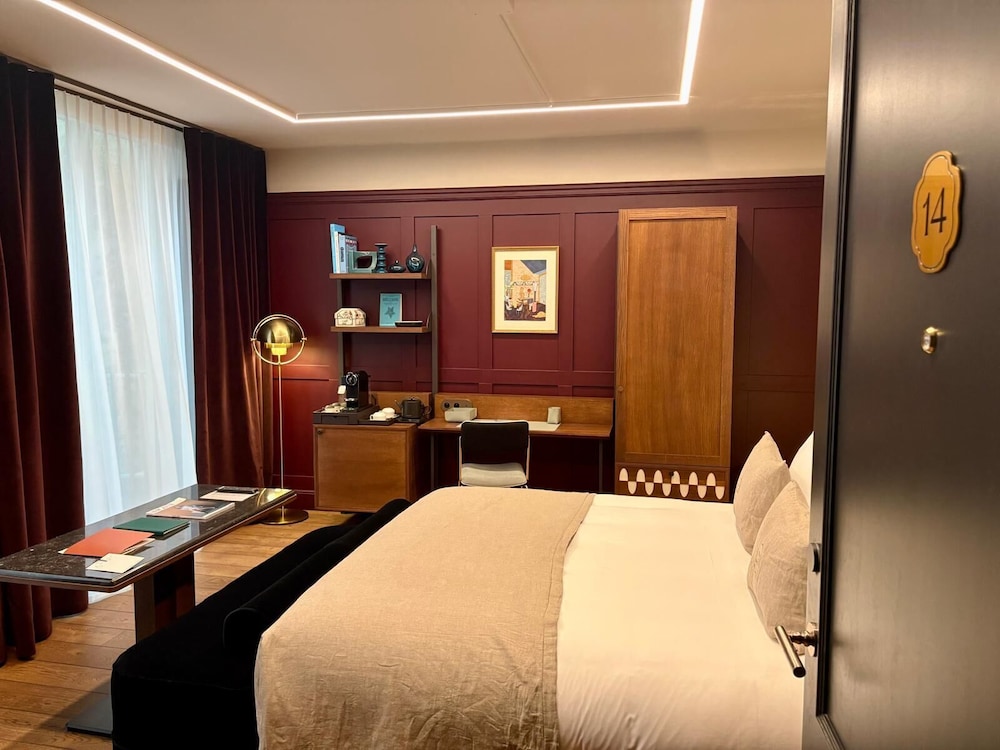Deluxe Double Room Single Use