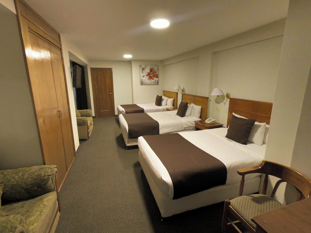 Triple Room - Photo 7